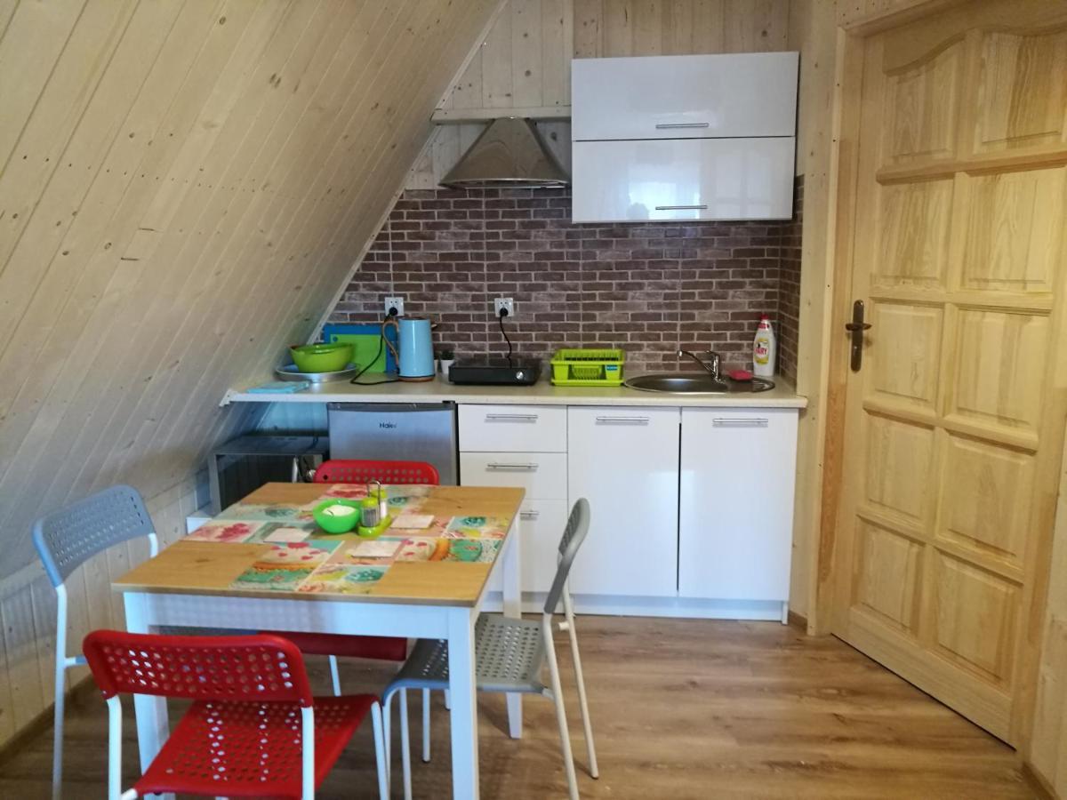 Pokoje Goscinne Zosia Кошелско Екстериор снимка