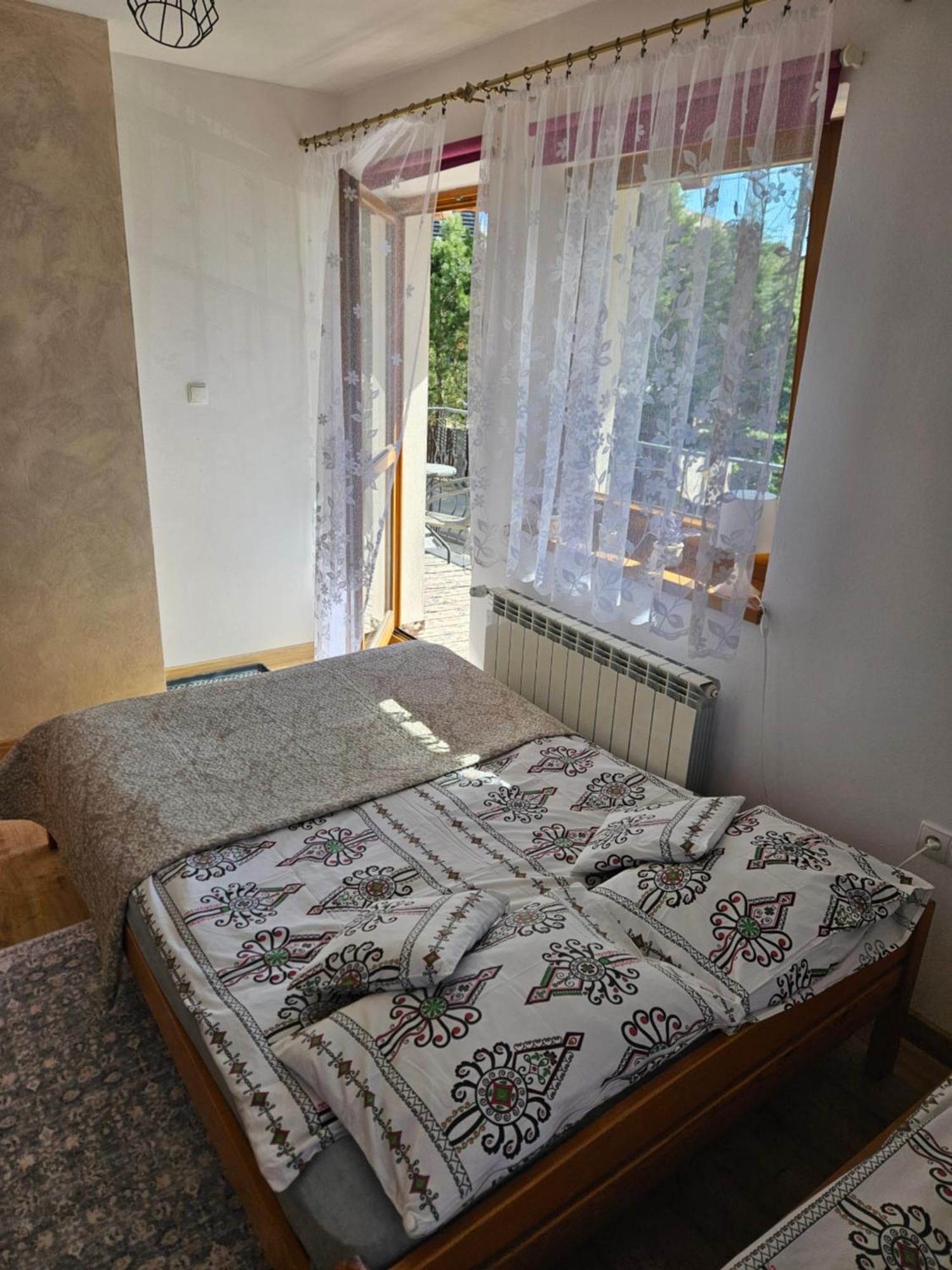 Pokoje Goscinne Zosia Кошелско Екстериор снимка